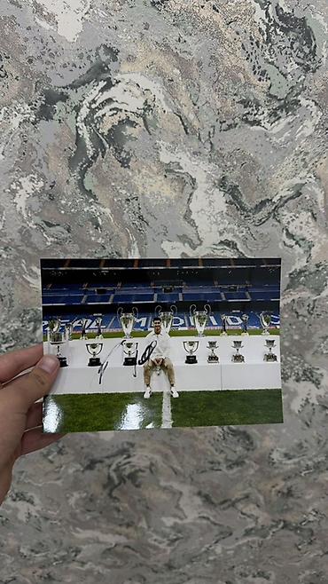 İdman və istirahət: Kolleksiyaçılar üçün foto çap - Mövzu: Futbol stadionunda kubokların — 1