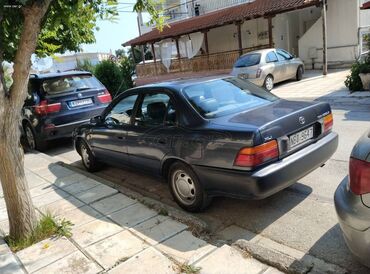 Toyota: Toyota Corolla: 1.3 l. | 1995 έ. Λιμουζίνα — 2