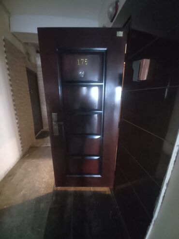 Фурнитура и комплектующие: Seyf qapi 205/95sm
120azn
Yasamal 3500 leli
