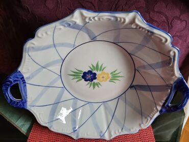Činije: Cinija nova velika porcelanska iz 80ih. Visina. 7,5cm. Precnik — 2