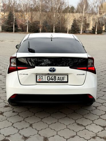 Toyota: Toyota Prius: 2019 г., 1.8 л, Вариатор, Гибрид, Хэтчбэк — 4