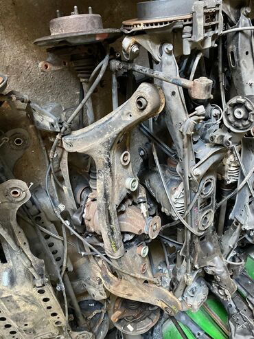 Двигатели, моторы и ГБЦ: Toyota Kluger Задняя балка Подвеска в сборе в наличии Тойота Клюгер