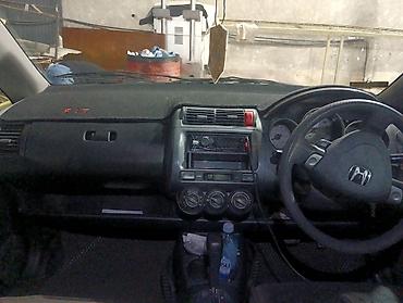 fit shuttle: Honda Fit: 2003 г., 1.5 л, Вариатор, Бензин, Хэтчбэк — 6