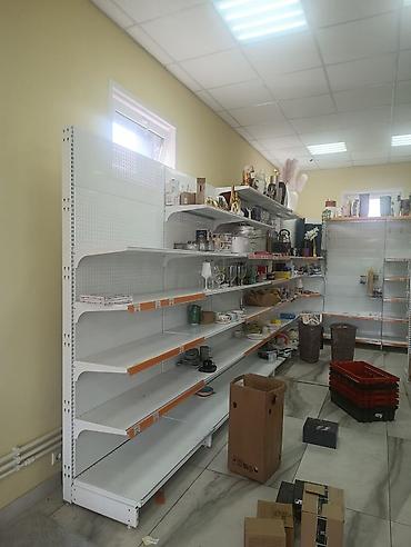 Торговое оборудование: СРОЧНО РАСПРОДАЖА ТОРГОВЫХ СТЕЛЛАЖЕЙ. СОСТОЯНИЕ ОТЛИЧНОЕ. ЦЕНА ЗА — 4