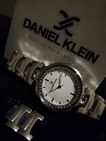 bluza sa perjem: Daniel Klein sat kao nov jaaaaako malo nošen nikakva oštećenja