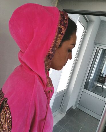 Gornji i donji deo: M, bоја - Roze — 9