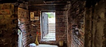 кабинет для салона: Продаю Офис 135 м², Без ремонта, Без мебели, Многоэтажное здание, 1 этаж