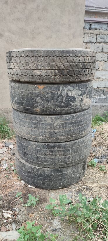 Шины: Шины 315 / 70 / R 22,5, Зима, Б/у, Грузовики/Автобусы, США, Michelin