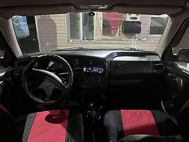 Volkswagen: Volkswagen Golf: 1993 г., 1.6 л, Механика, Бензин, Хэтчбэк — 7