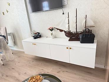 masa dəsdi: Mebel dəsti – Qonaq və yataq otağı üçün Qonaq otağı: - Divara asma TV — 1