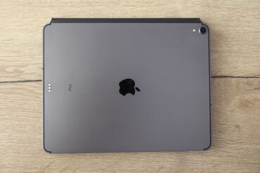 Планшеты: Планшет, Apple, память 1 ТБ, 12" - 13", Wi-Fi, Б/у, цвет - Серый — 8