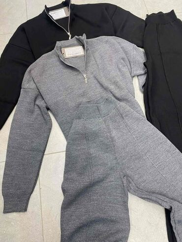 Kompleti: Twin set 🌸
Vel : ( univerzalna ) 🔝
Cena : 3500 din 🔥 na lalafo.rs — 7 Kompleti: Twin set 🌸
Vel : ( univerzalna ) 🔝
Cena : 3500 din 🔥 — 7