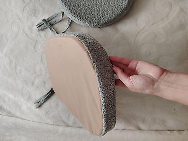 декор дерево: Cəmi 5 ədəd stul yastığı. 2 kvadrat formada, 3 u isə yumru. Qiymət — 5