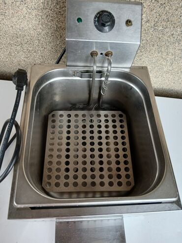 Ostali kuhinjski aparati: Profesionalna električna friteza od nerđajućeg čelika - Kućište i — 8