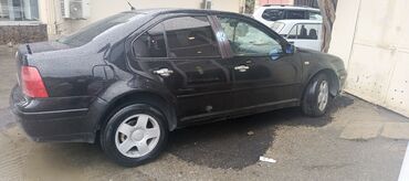 Lixiang: Volkswagen Jetta: 1.8 l | 2002 il Sedan