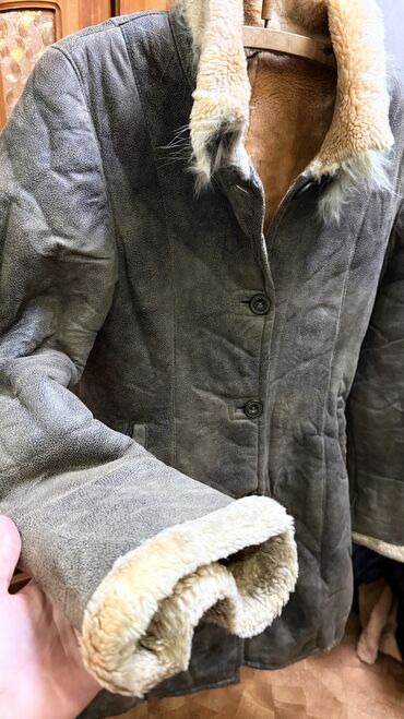 Дубленки: Продаю женскую дубленку В хорошем состоянии Размер 48 (S) на — 10