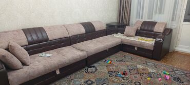 Другие товары для дома: Продам угловой диван б/у. Состояние как на фото. Дермантин потерся, на