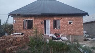 аренда берекет: 30 м², 2 комнаты, Подвал, погреб, Бронированные двери, Забор, огорожен