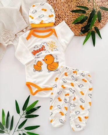 pink kaputi: Set: Hat, Footie, Bodysuit, 56-62