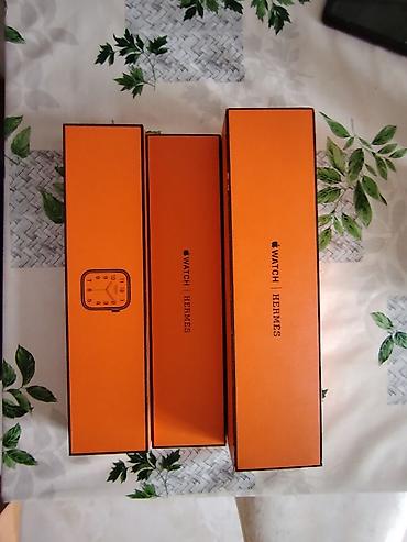 apple watch adapter: Apple Watch Hermès – orijinal qutu dəsti Məzmun: - Apple Watch Hermès — 2