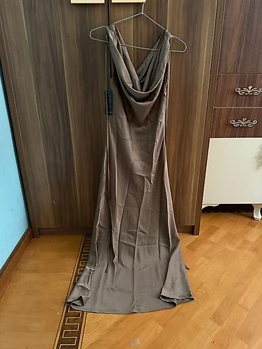 cins walvar: 1 ci 30 azn H&M marka 3cu10 azn SATILDI 4 cu30 azn Pul and bear — 10