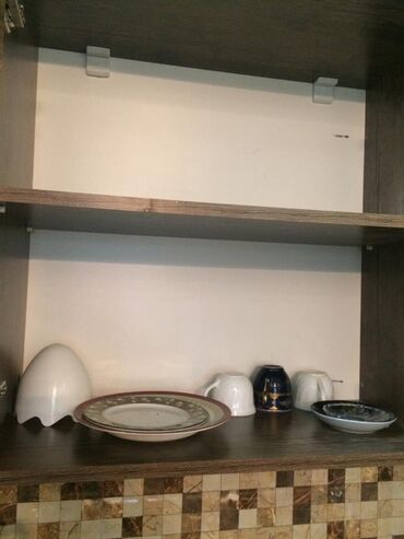 Uzunmüddətli kirayə mənzillər: Bu mənzil yaşayış binasında yerləşir və müasir dizaynlı mətbəx, yemək — 10