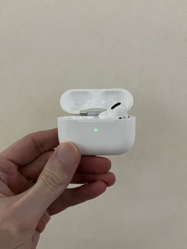 Qulaqlıqlar: Apple Airpods Pro (Original) 1ci nesil airpods pro satiram. 1