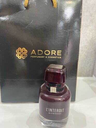 adore: Givenchy 50 ml Hediyye alinib Adore dan Acilib iye baxilib tezedi