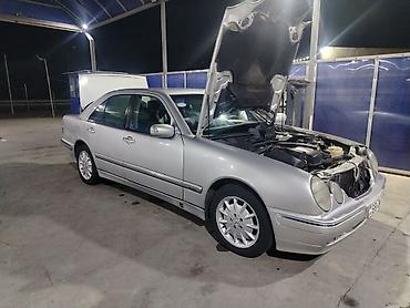 Mercedes-Benz: 2.4 benzin 2000 ci il bez detaldır təcili satılır zəhmət olmasa 22 00 — 3