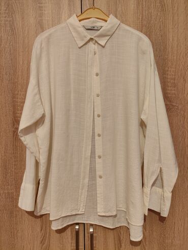 Костюмы: Köynək kətan ölçü L və XL oversize modeldir.Az geyilib.Rəng tam ağ
