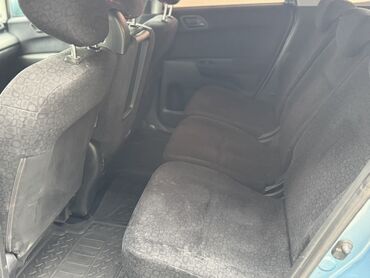 Honda: Honda FR-V: 2004 г., 1.7 л, Механика, Бензин, Минивэн — 9