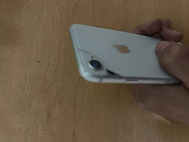 Apple iPhone: IPhone 8, 64 ГБ, Белый, Кабель, 100 % — 2