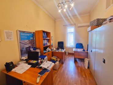 Anbar və emalatxanalar: Səbail rayonu, Badamdar şossesində, 1-ci massivdə əsas yolun üstündə — 12