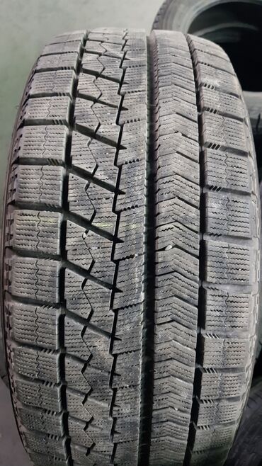 Шины: 215/50 R17 зима 1шт Bridgestone 90% из Японии Наш склад находится по