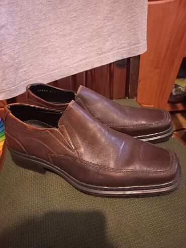 туфли 42 размер: Продаю кожаные мужские туфли. Почти новые. Брали в магазине Лион. Без