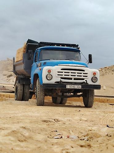 changan sarj aparati: ZIL 130 tipli dump yük maşını - Korpus: mavi kabin, ağ ön panel; — 2