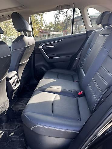 слив мереке автосалон: Toyota RAV4: 2021 г., 2.5 л, Вариатор, Гибрид, Кроссовер — 10