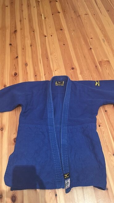 qaqa desti: Mizuno judo gi – göy rəngdə komplekt - Brend: Mizuno - Dəst: gödəkcə