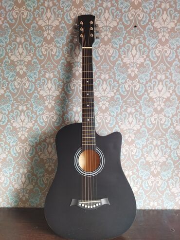 акустическая гитара для новичка: Для новичков!! Акустическая гитара 38 размера. Цвет: черный. В