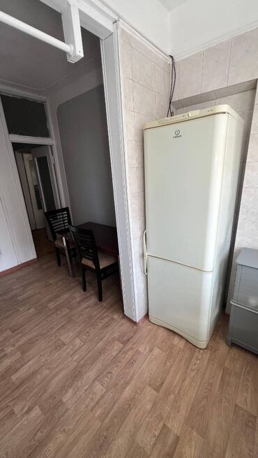 Uzunmüddətli kirayə mənzillər: Həzi aslanov metrosunu çıxışı,Grand marketin üstündə,9 mərtəbənin,6-cı — 6