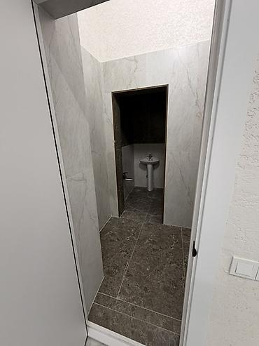 аренда цоколь: Магазин, В жилом доме, 232 м² С ремонтом, Water сommunications, Sewerage сommunications, Heating сommunications — 5