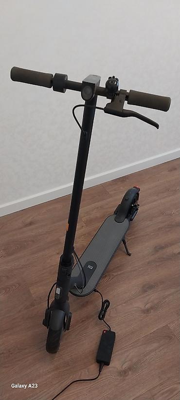 jet scooter: Xiaomi Mi Electric Scooter Essential (model DDHBC08NEB) elektrik — 6