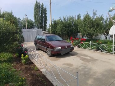 авто ока: Volkswagen Passat: 1991 г., 1.8 л, Механика, Бензин, Универсал