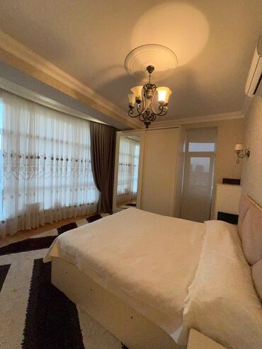 Qonaq otağı dəstləri: İşlənmiş — 16