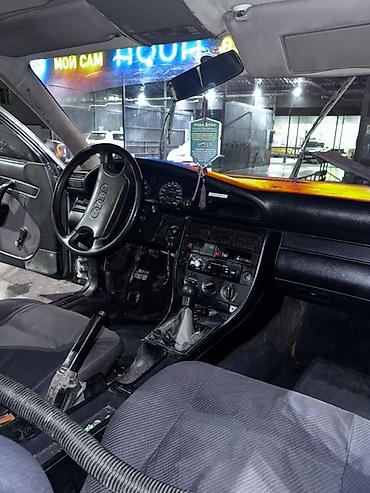 сиденья ауди 100: Audi 100: 1991 г., 2.3 л, Механика, Бензин, Седан — 4