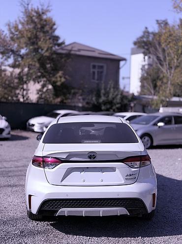 es гибрид: Toyota Corolla: 2021 г., 2 л, Вариатор, Гибрид, Седан — 5