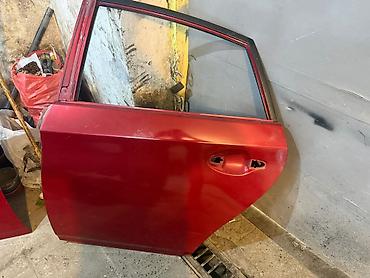 Кузовные детали: Левая задняя, Toyota 30, 2012 г., Япония, Самовывоз — 1