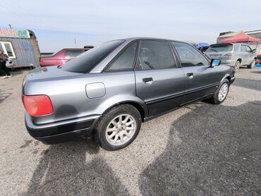 машина ош: Audi 80: 1994 г., 2 л, Механика, Газ