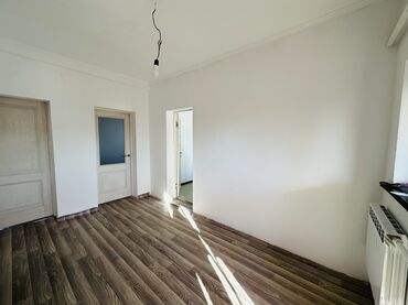 Долгосрочная аренда домов: 70 м², 4 комнаты, Парковка — 8