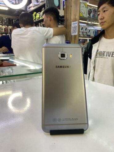 телифоны: Samsung Galaxy C5, Б/у, 32 ГБ, цвет - Серый, 2 SIM